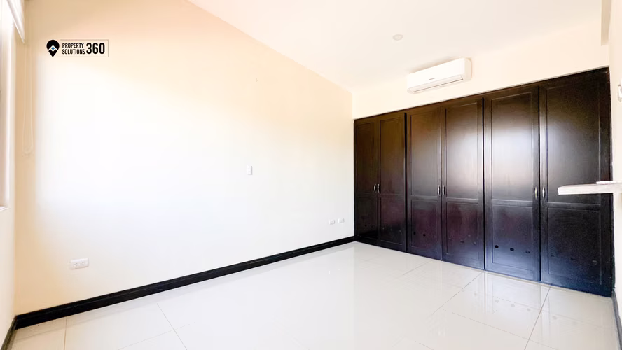 Casa esquinera en venta en condominio Valeria en Mercedes, Heredia - Imagen 9