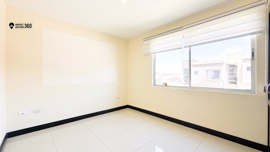 Casa esquinera en venta en condominio Valeria en Mercedes, Heredia - Imagen 14