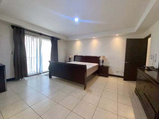 ALQUILER DE CASA EN RESIDENCIAL AMUEBLADA - SANTA ANA - Imagen 9