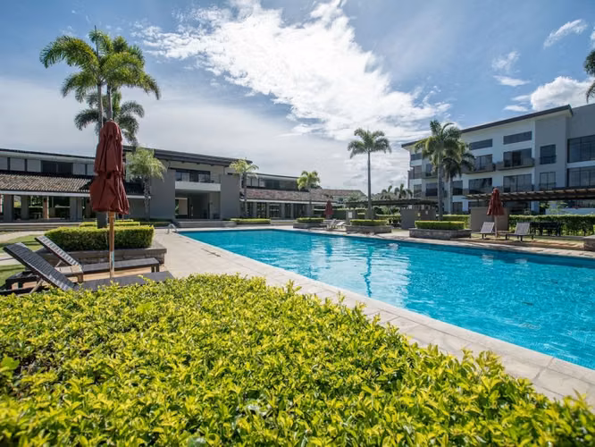 PRE-VENTA DE CASAS EN CONDOMINIO PARQUES DEL SOL - SANTA ANA - Imagen 10