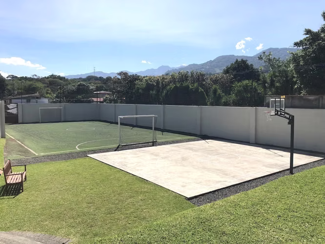 PRE-VENTA DE CASAS EN CONDOMINIO PARQUES DEL SOL - SANTA ANA - Imagen 18