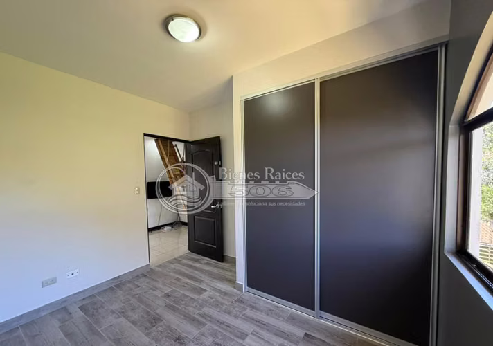 Casa con 4 habitaciones Heredia condominio Tierras de Cafe - Imagen 18