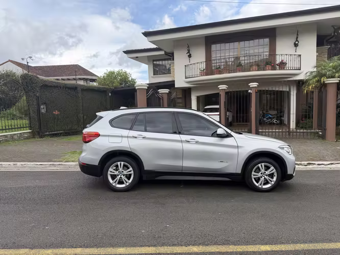 BMW X1 Diesel 2017 Excelente Estado - Imagen 4
