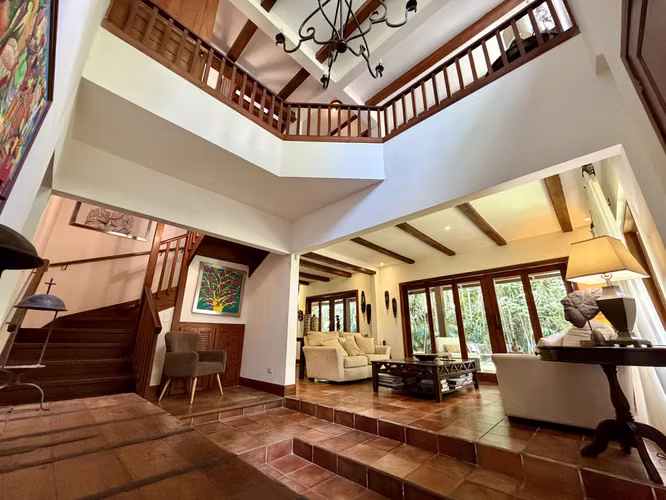 Venta de Casa - montañas de Santa Ana