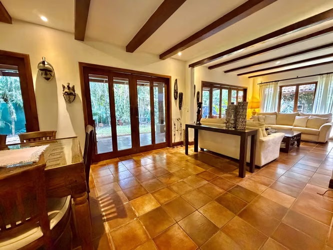 Venta de Casa - montañas de Santa Ana