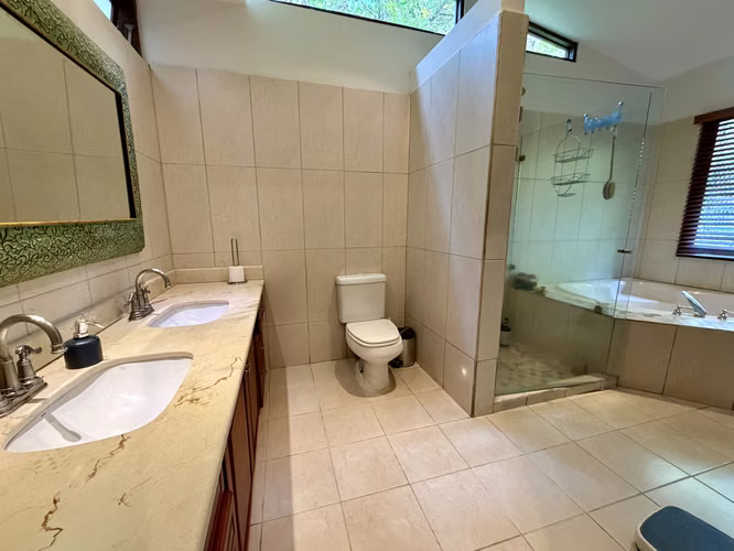 Venta de Casa - montañas de Santa Ana