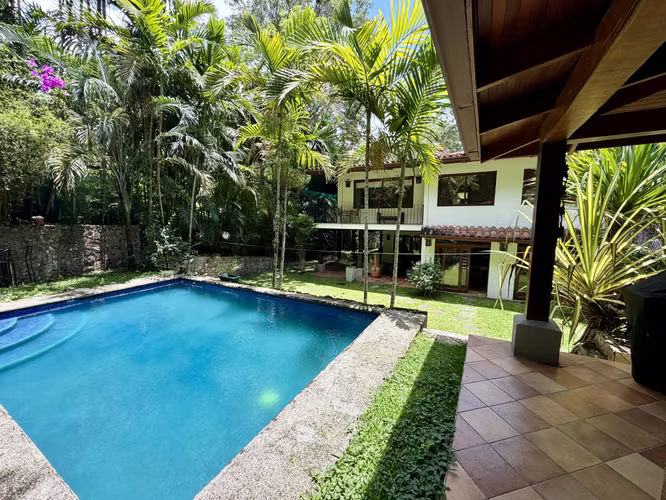 Venta de Casa - montañas de Santa Ana