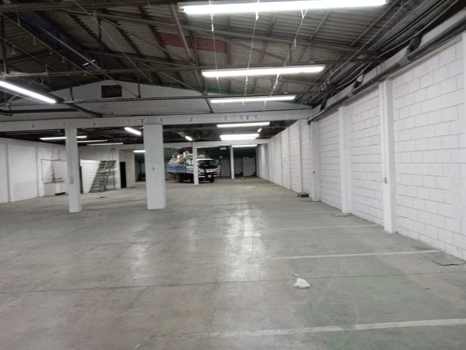 ALQUILER DE BODEGA EN PAVAS