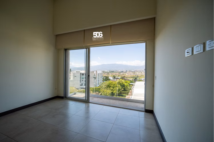 Alquiler Apartamento en Guachipelin, Escazu, vista panorámica, línea blanca
