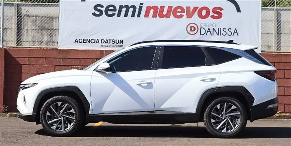 HYUNDAI TUCSON 2025 AUTOMÁTICA GASOLINA BLANCO
