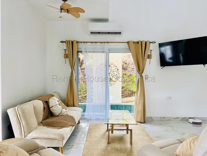 VENTA Casa Tipo Quinta en San Pedro de Turrubares: Naturaleza, Vista y Paz Total