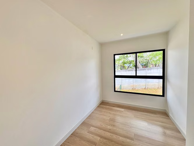 ALQUILER ¡ BARREAL HEREDIA ESTRENE CASA MODERNA 2 NIVELES 4HAB/ JARDIN