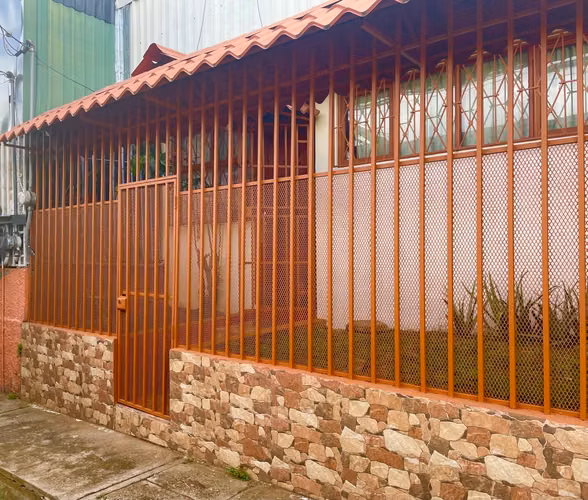 House for Sale in Uruca - Excellent Price 38 Million