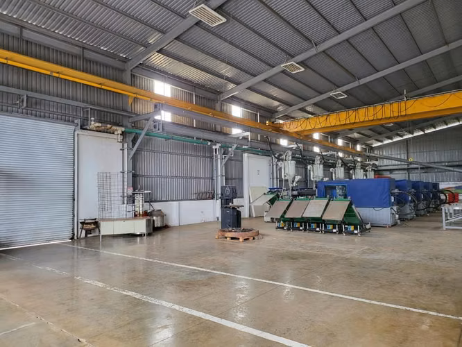 Bodega Industrial 2000 metros