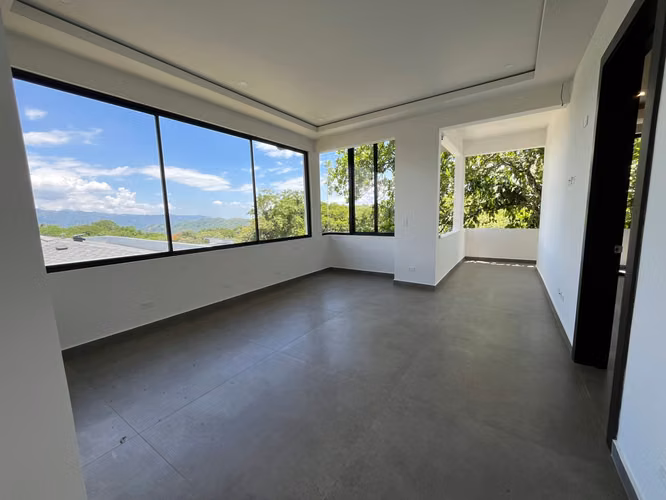 Venta de casa nueva en La Guácima