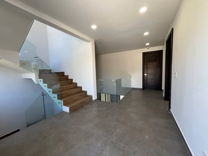 Venta de casa nueva en La Guácima