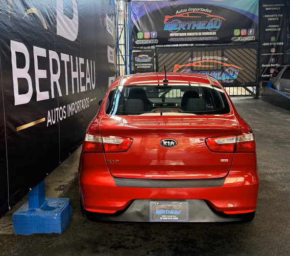KIA RIO 2017 ROJO AUTOMÁTICO MOTOR 1600 CC