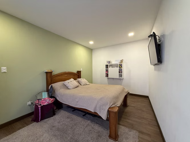 Venta de Casa en San Isidro de Coronado, Moderna y Espaciosa