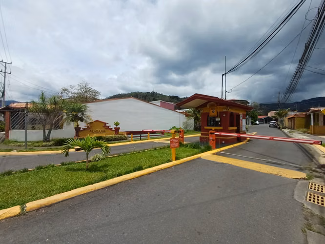 Se vende amplia & elegante casa - Imagen 14