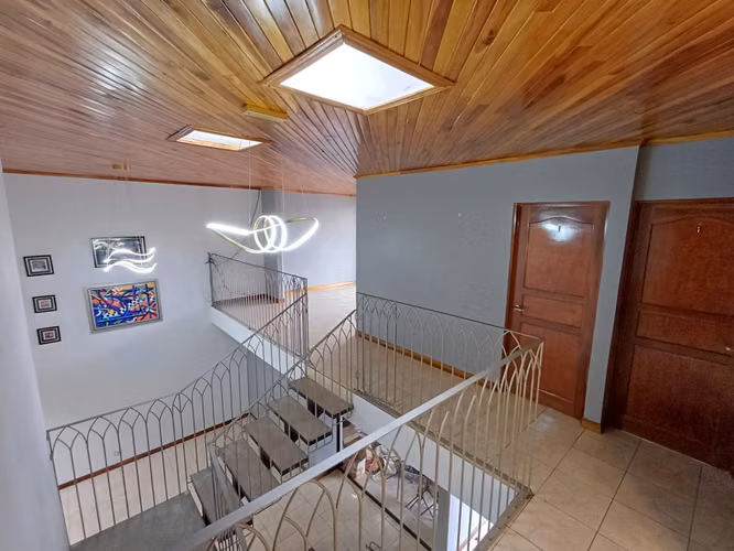 Se vende amplia & elegante casa - Imagen 5
