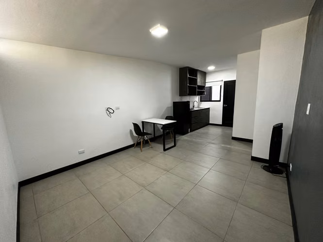 Alquiler de Apartamento Tipo Estudio Semiamueblado (Monoambiente)
