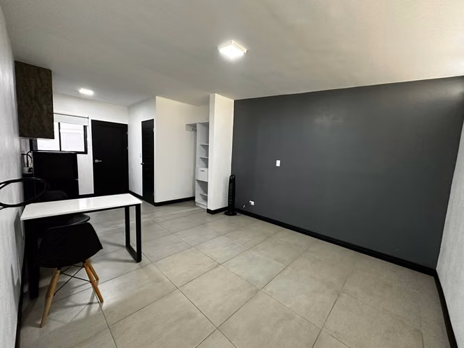 Alquiler de Apartamento Tipo Estudio Semiamueblado (Monoambiente)