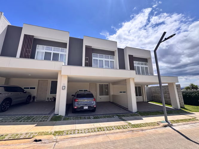 ALQUILER DE CASA CON JARDÍN Y LINEA BLANCA EN CONDOMINIO DISTRITO 7 BELEN - Imagen 13