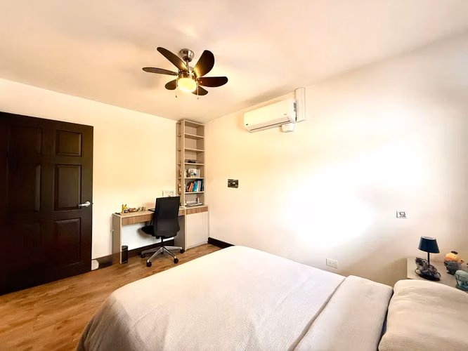 VENTA DE CASA EN CONDOMINIO PALMA REAL, Lindora Santa Ana 4849