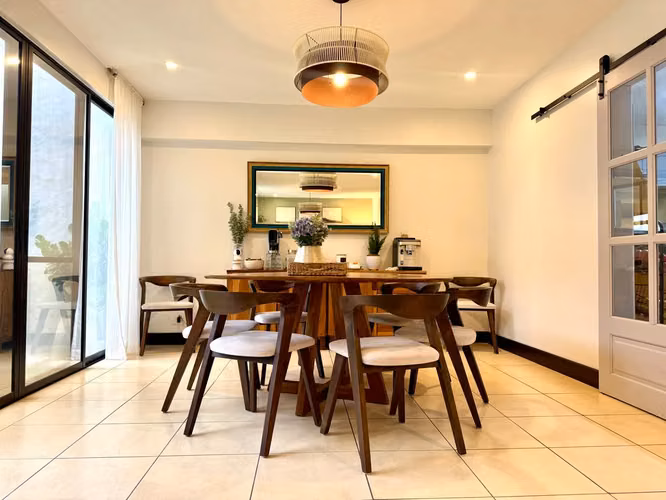 VENTA DE CASA EN CONDOMINIO PALMA REAL, Lindora Santa Ana 4849
