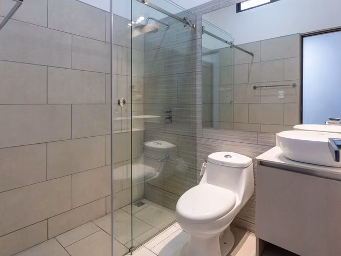 VENTA DE CASA INDEPENDIENTE EN POZOS 4827