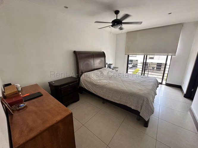 CASA EN VENTA SANTA ANA