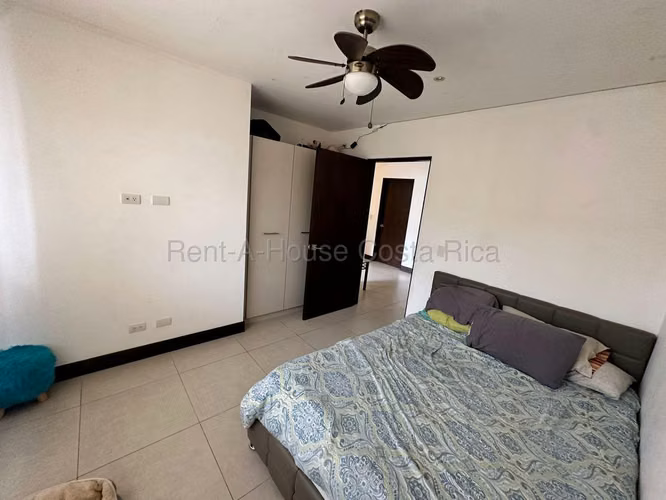 CASA EN VENTA SANTA ANA