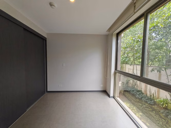 Apartamento en Alquiler- 2 habitaciones, 2 parqueos - Imagen 7