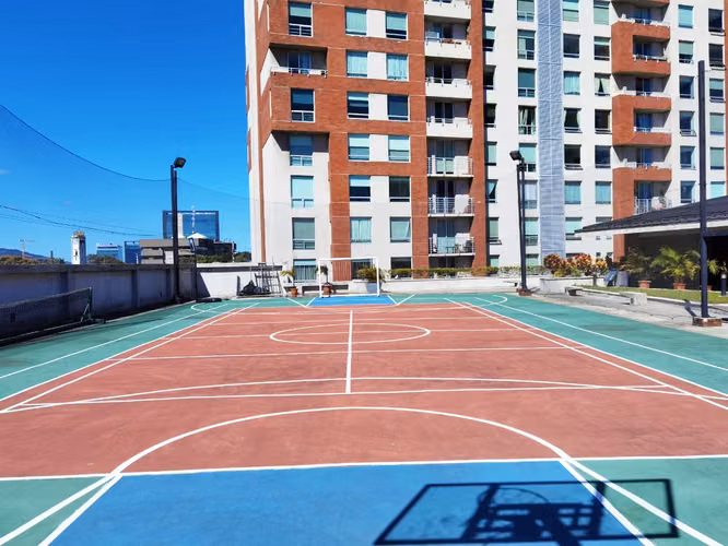 Barrio Don Bosco, hermoso-fino-amplio 115 m2, 3 hab, 2 baños, sala-TV, bodega, amenidades. - Imagen 19