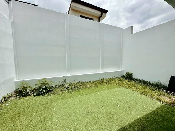 Santa Ana Hills, muy linda-amplia-fina, 3 hab, 2.5 baños, s-TV, full A/C, patio, coch-4, ubicacion. - Imagen 6