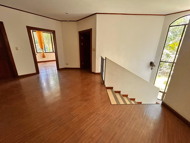 Venta de Casa en Ciudad Colón propiedad de oportunidad - Imagen 11