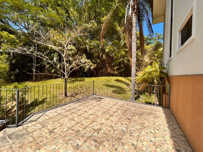 Venta de Casa en Ciudad Colón propiedad de oportunidad - Imagen 9