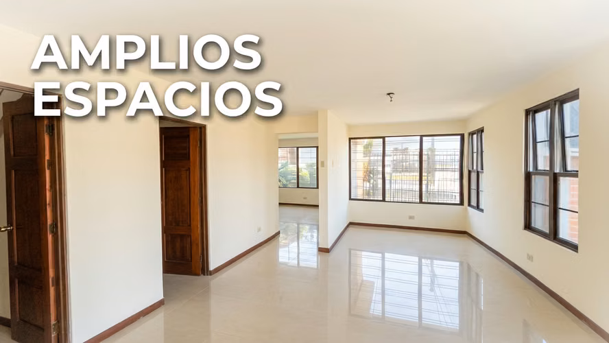 VENTA Casa en Los Yoses Sur | Ubicación Premium, Amplios Espacios y Estilo Urbano - Imagen 2