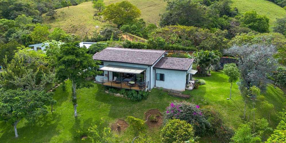 Lote 1 ha en Piedades Santa Ana - terreno con casas y pozo privado - Imagen 4