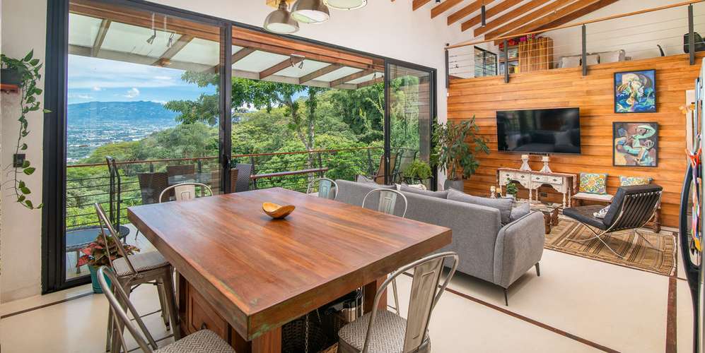 Lote 1 ha en Piedades Santa Ana - terreno con casas y pozo privado - Imagen 2