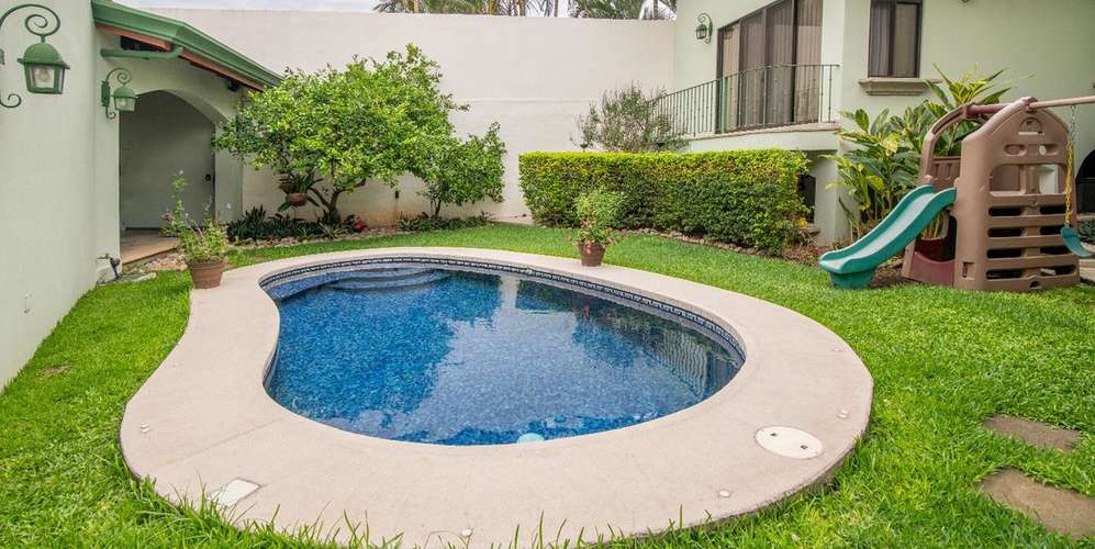 Casa 3 habs en Heredia Cariari - terraza y piscina - estudio y jardín - Imagen 2