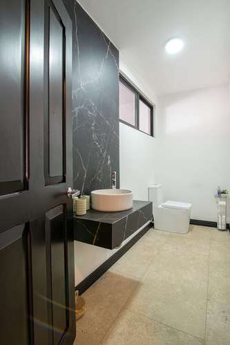 Casa 4 habs en Escazú San Antonio - Montaña y amplio jardín - Luz - Imagen 4