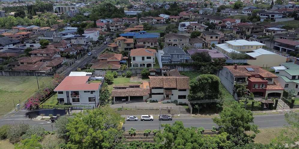 Casa 5 habs en Curridabat Altamonte - Jardín amplio y terraza cubierta - Imagen 6