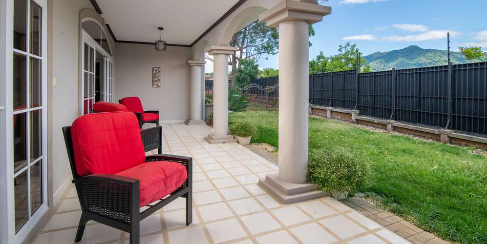 Casa 4 habs en Tres Ríos Colinas de Montealegre seguridad 24/7 y apto - Imagen 4