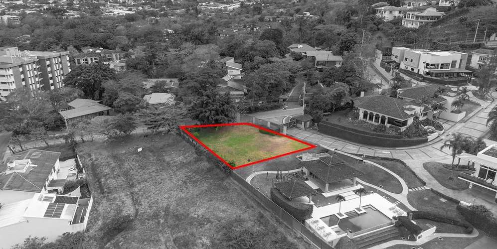 Lote en Escazú Jaboncillos - Condominio Monteverde - Vista al Valle