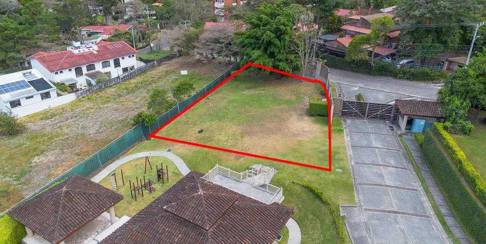 Lote en Escazú Jaboncillos - Condominio Monteverde - Vista al Valle