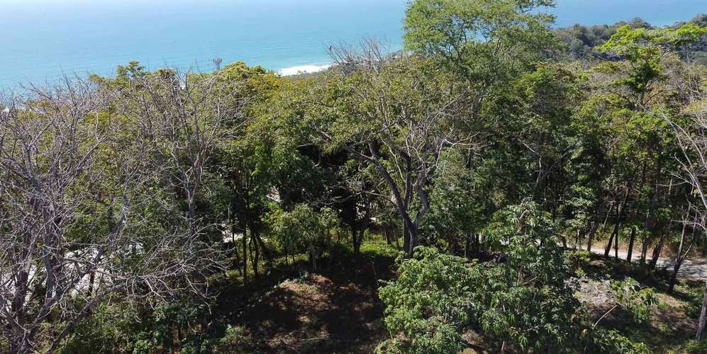 Lote con vista al mar en Santa Teresa cerca del centro - Construcción