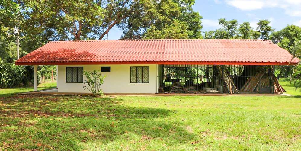 Finca en Turrubares San Pablo - 26 ha con casa y piscina - Mango y