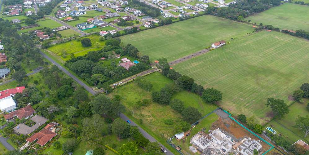 Lote en Alajuela Los Reyes - junto a campos de polo - inversión y - Imagen 3