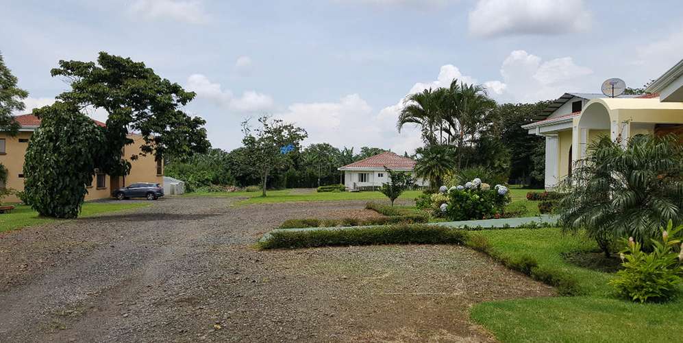 Lote en Desamparados Alajuela - Uso mixto aprobado - Inversión